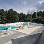 Villaggio Elisena פארק נופש ויאסטה