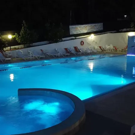 Villaggio Elisena Kompleks wypoczynkowy 3*