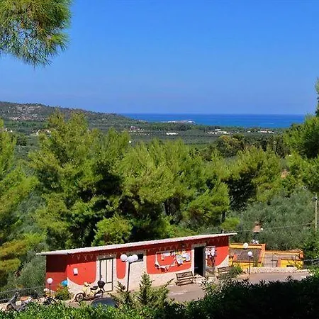 Villaggio Elisena 3* Βιέστε