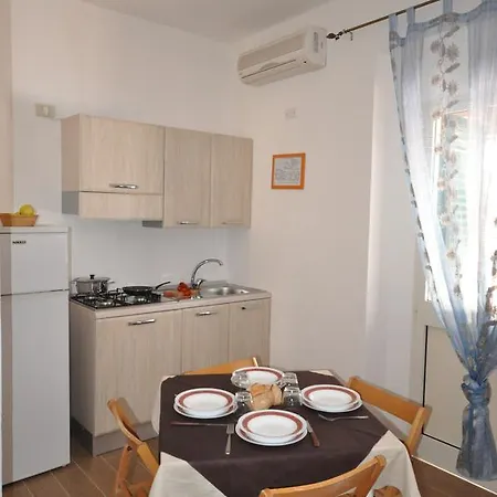 Villaggio Elisena Βιέστε