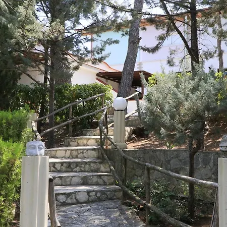 Villaggio Elisena Πάρκο διακοπών Βιέστε
