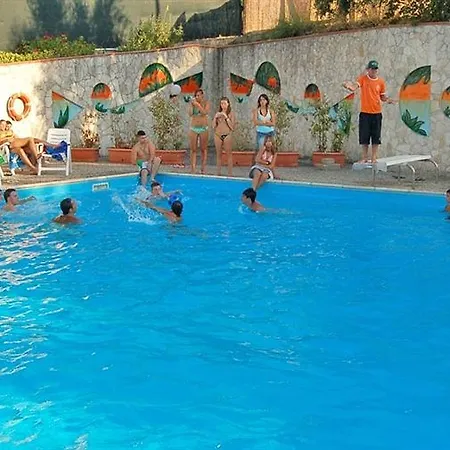 Villaggio Elisena ויאסטה